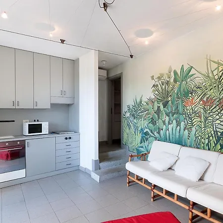 Scilla Apartment *