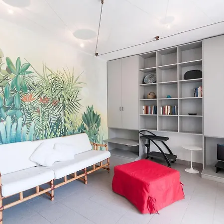 Scilla Apartment *